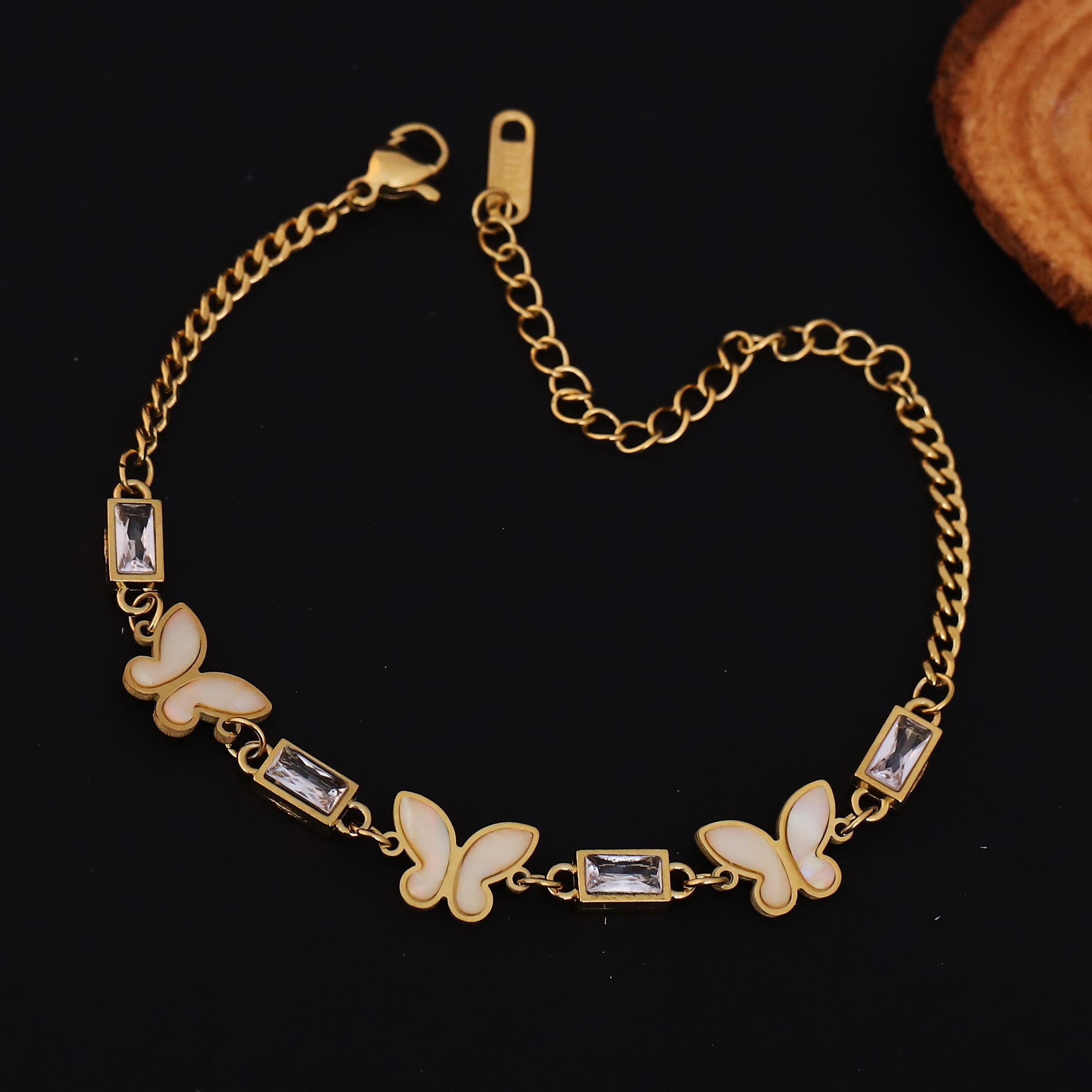 Butterfly Charms Chain Bracelet Gold Plated – Single Layer, Anti-Tarnish, Waterproof (GOLD)