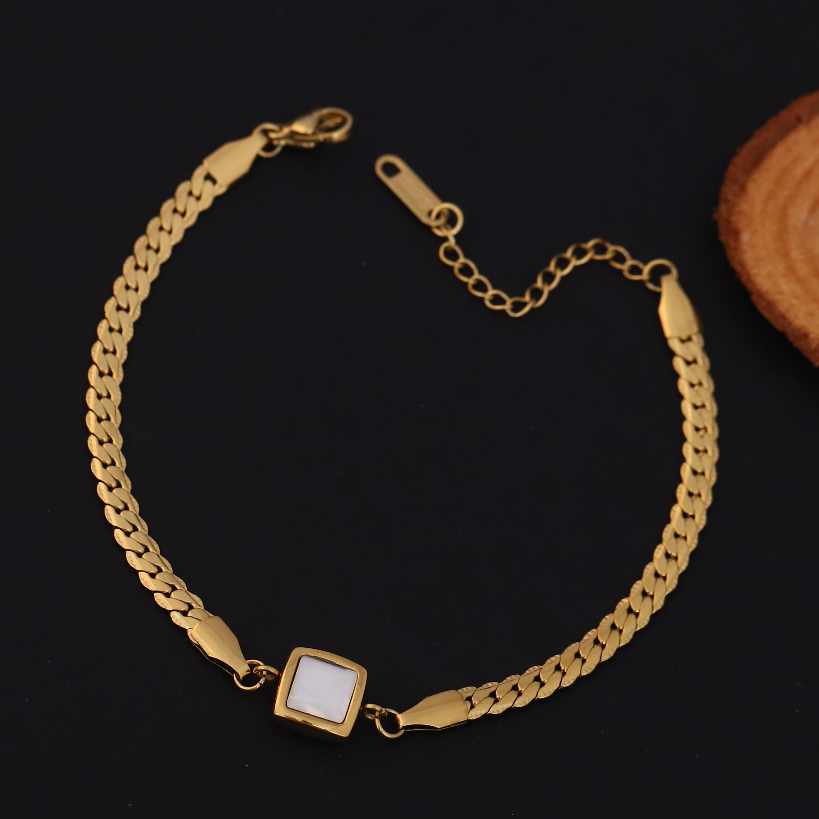 White Stones Chain Bracelet Gold Plated – Single Layer, Anti-Tarnish, Waterproof, Minimalist Style (GOLD)