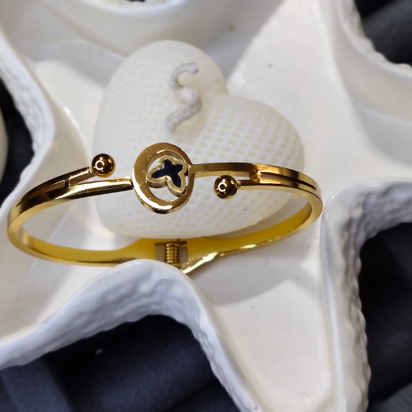 Trendy Kids Bracelet – 18K Gold Plated, Anti-Tarnish, Waterproof, Everyday Minimalist Jewelry (GOLD)