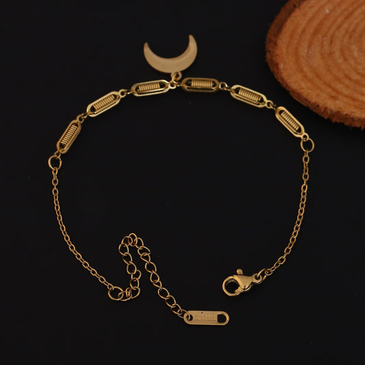 Half Moon Chain Bracelet Gold Plated – Single Layer, Anti-Tarnish, Waterproof(GOLD)