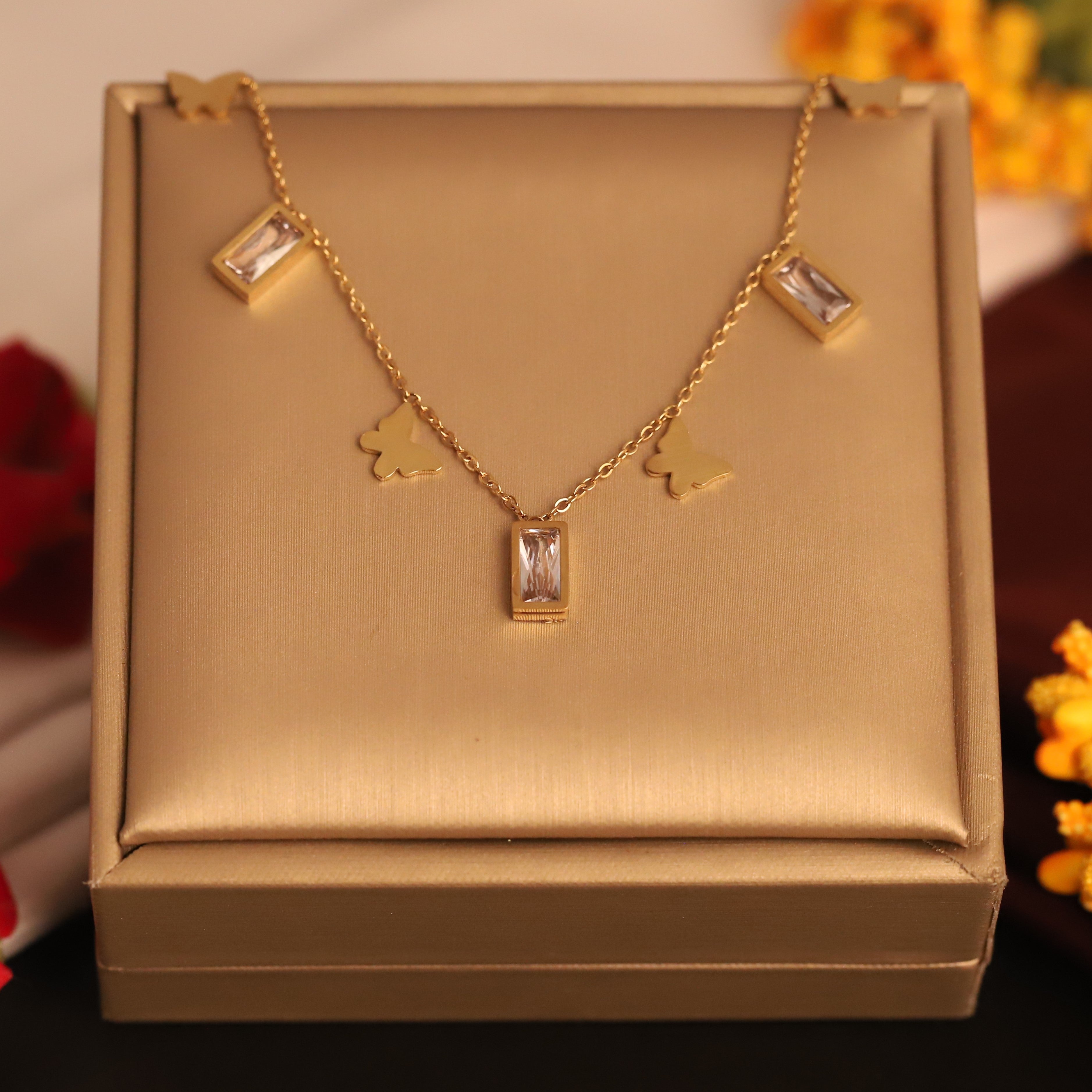 Butterfly Charms White Stones Chain Gold Plated – Single Layer, Anti-Tarnish, Waterproof, Minimalist Style (GOLD)